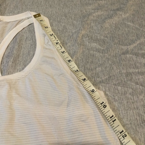 Lululemon - Picture 5 of 5